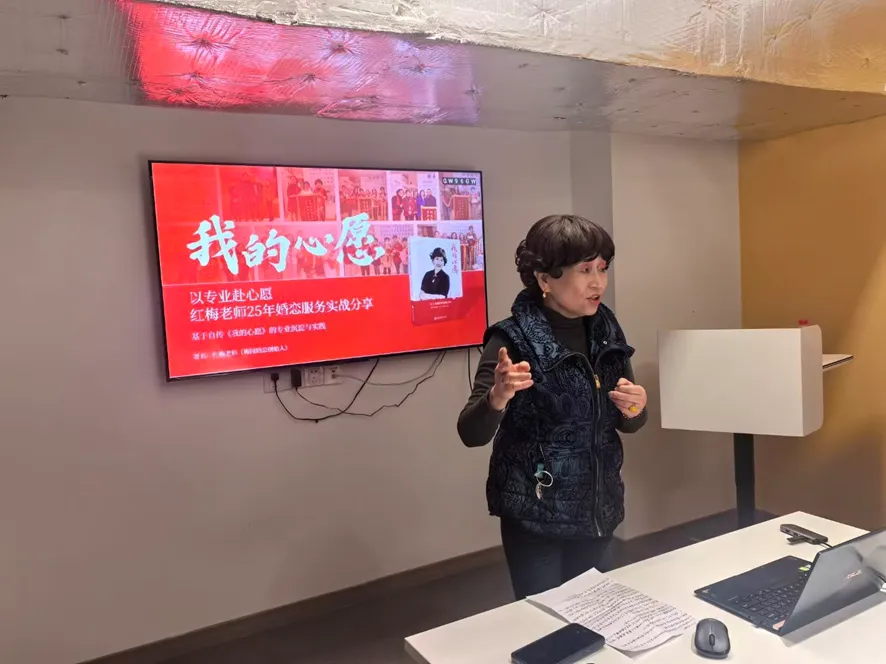 【鹊桥新闻】新年喜报!两天热销152本,什么书这么吸引人?